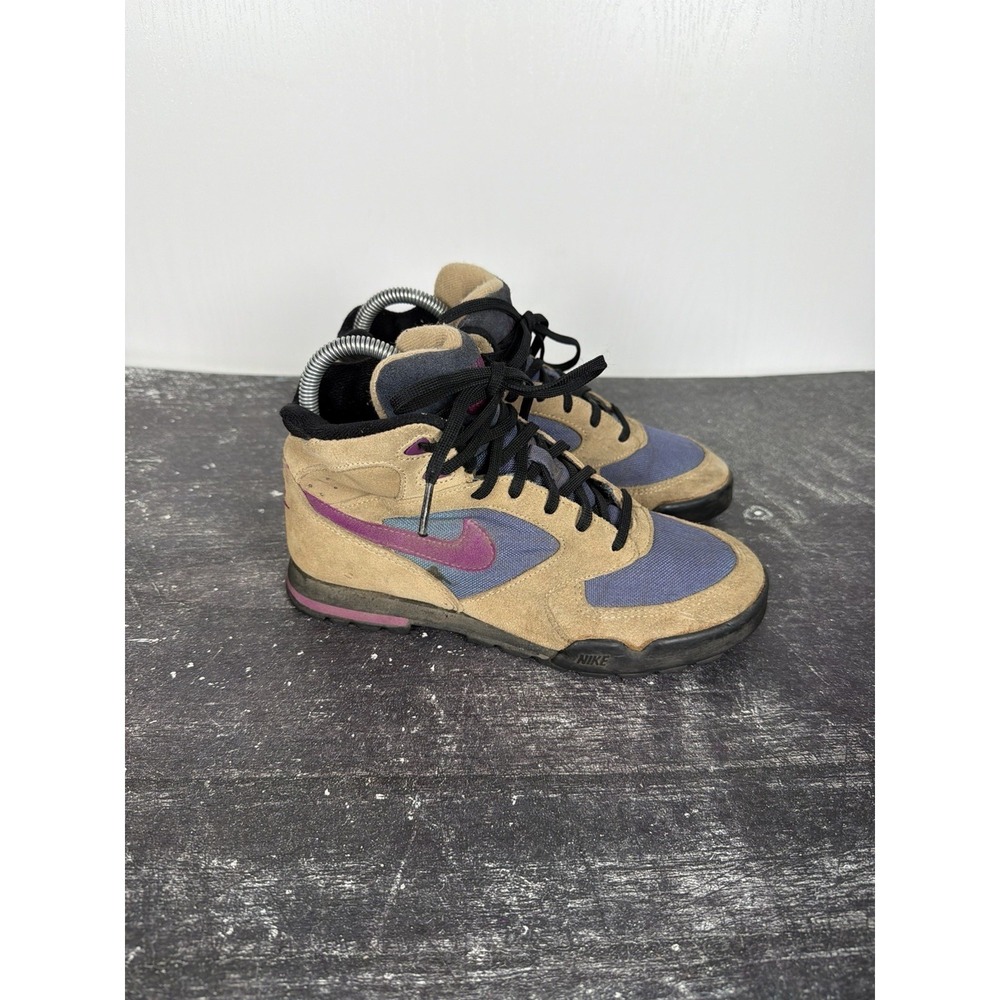Nike Air Caldera Hiking Boots Women Size US 7.5  Sneaker Purple 90s ACG Vintage